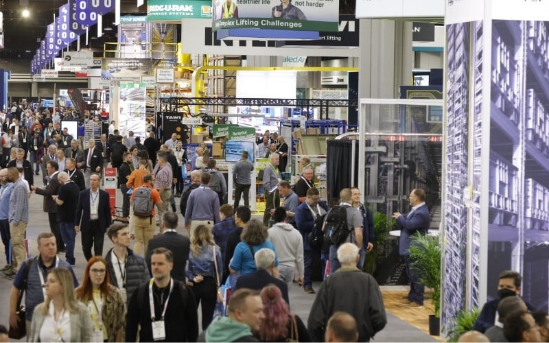 Busy Walkway at MODEX_Kardex