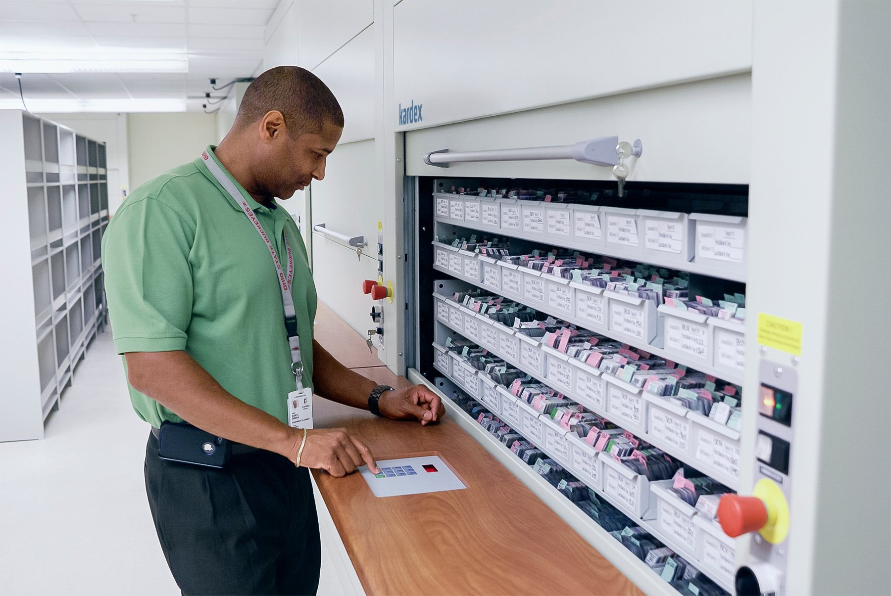 How to Use Automated Laboratory Storage Systems