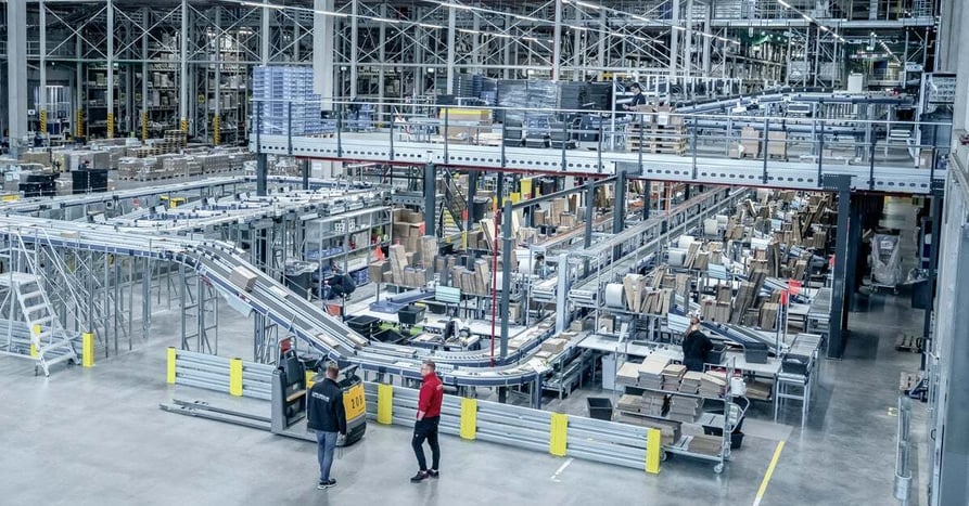 An integrated warehouse floor