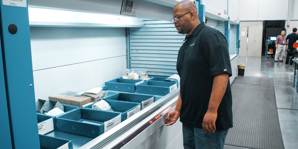 Warehouse picker using task bar to mark pick as completed