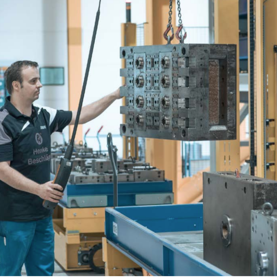 heavy duty VLM for tool mold and die storage